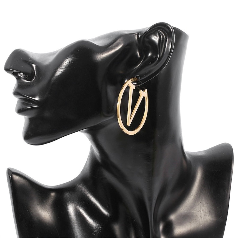 New! ✨ Stunning Luxury Designer Gold-tone V Hoop Earrings Fashion Jewelry Vlogo - Picture 4 of 15